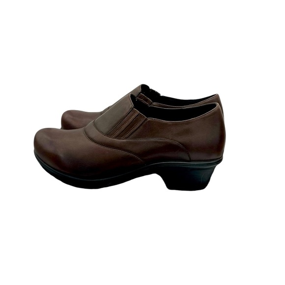 Abeo Brown Comfort Mules with Cushioned Footbed - Picture 2 of 7